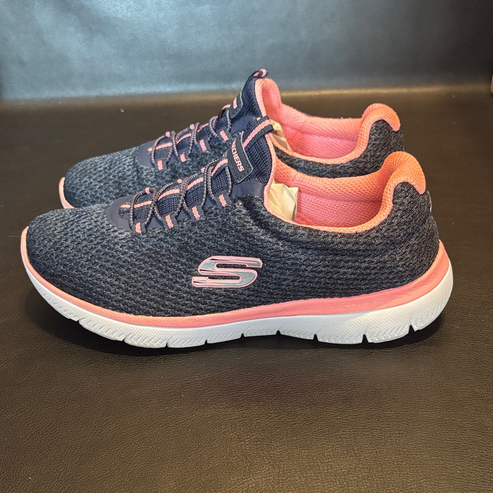 Skechers Summits Women's Navy and Pink Sneakers - Picture 2 of 9